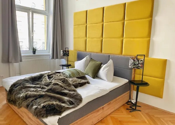 Loft2be, Loft For 8 *
